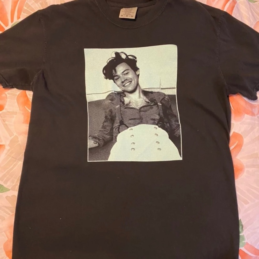 Harry styles love on tour shirt